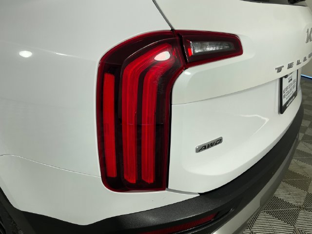 Used 2022 Kia Telluride SX w/ Towing Package AWD/4WD image 22