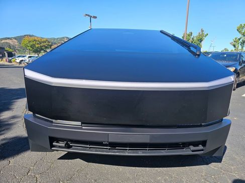 Used 2024 Tesla Cybertruck AWD Crew Cab image 7