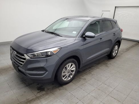 Used 2017 Hyundai Tucson SE image 2