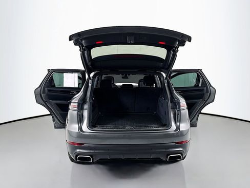 Used 2020 Porsche Cayenne AWD/4WD image 23