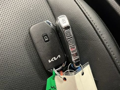 Used 2024 Kia Sportage X-Line w/ X-Line Premium Package AWD/4WD image 35