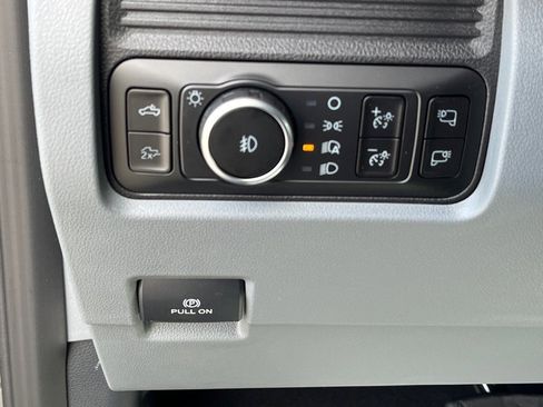 New 2026 Ford F250 XLT w/ XLT Premium Package image 16