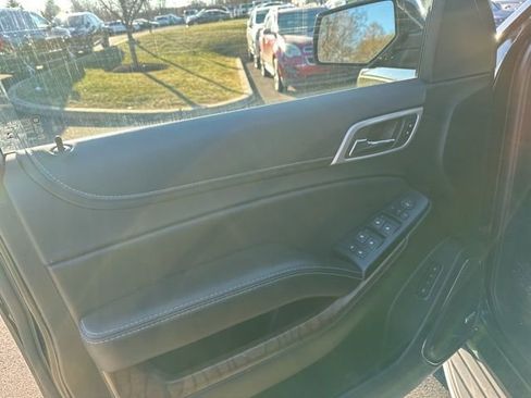 Used 2018 GMC Yukon Denali w/ Open Road Package image 8