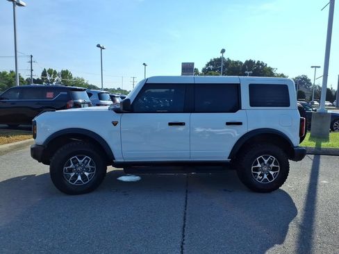 Used 2025 Ford Bronco Badlands AWD/4WD image 18