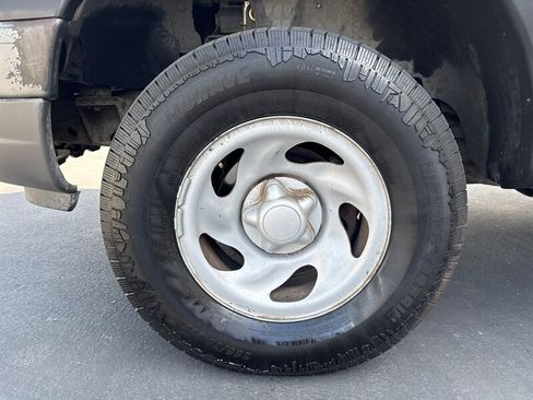 Used 2002 Ford F150 XL AWD/4WD image 21