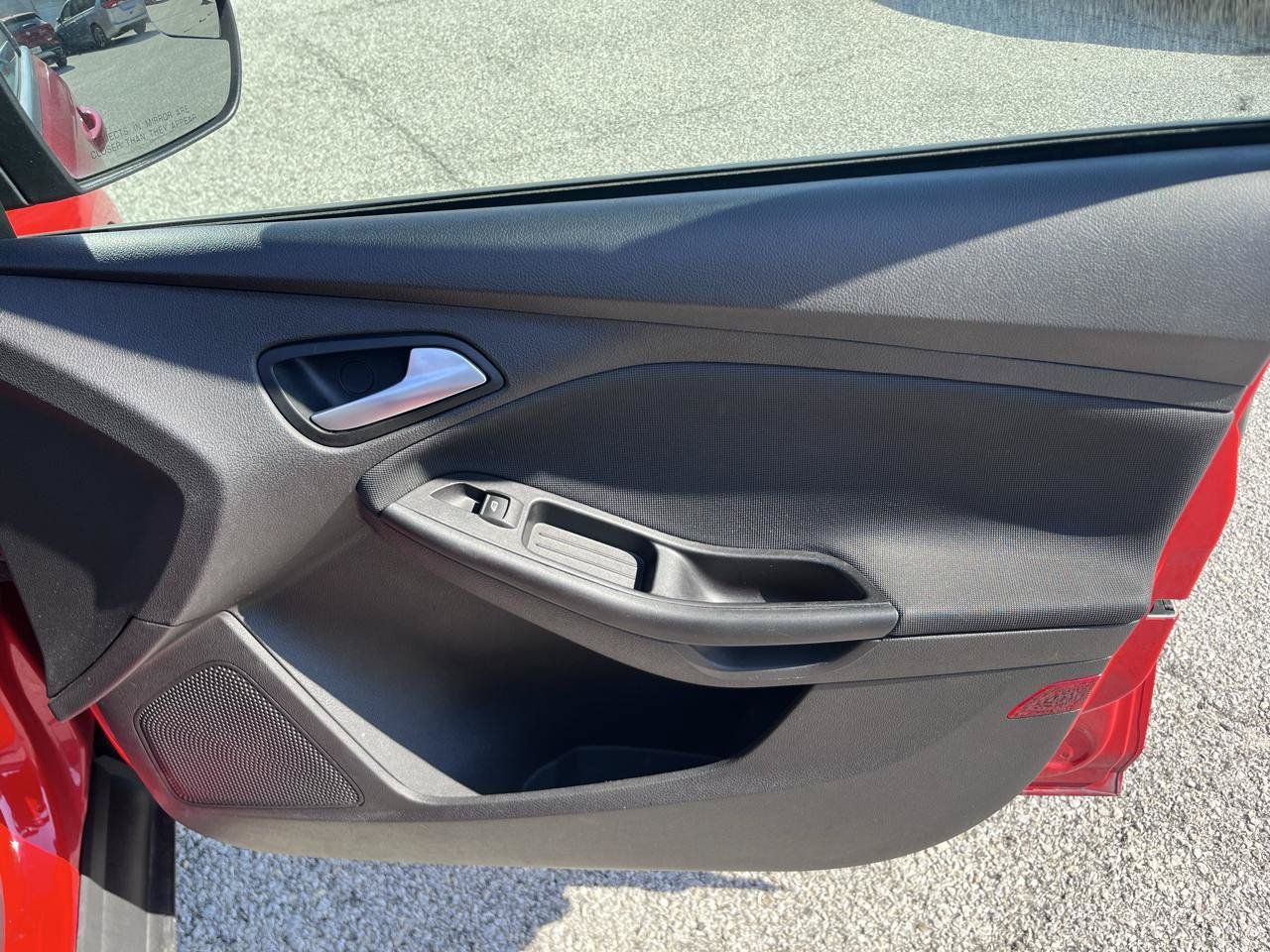 Used 2014 Ford Focus SE w/ SE Sport Package FWD image 18