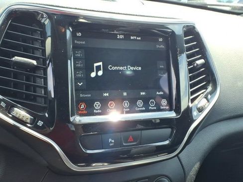 Used 2020 Jeep Cherokee Limited AWD/4WD image 10