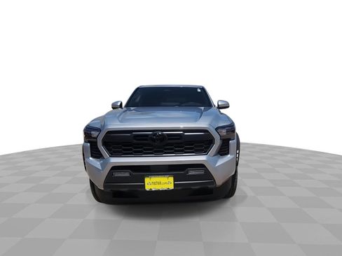 Used 2026 Toyota Tacoma TRD Off-Road AWD/4WD image 3