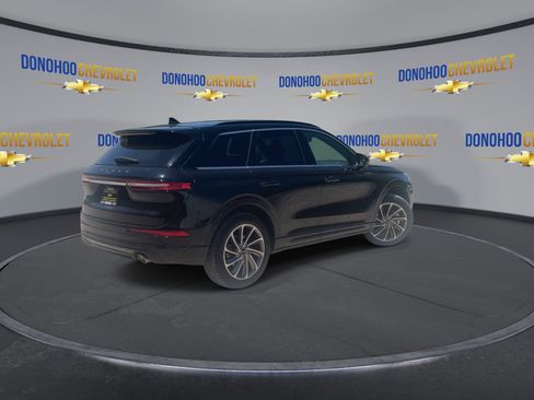 Used 2025 Lincoln Corsair Grand Touring AWD/4WD image 11