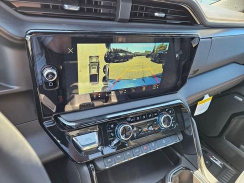 New 2026 GMC Sierra 1500 AT4 w/ AT4 Premium Package AWD/4WD image 31