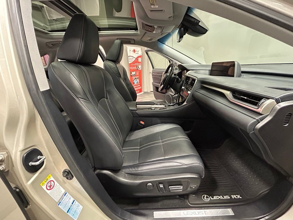 Used 2017 Lexus RX 450h AWD image 46