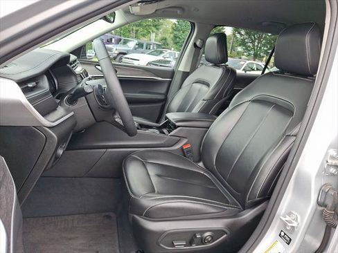 Certified 2023 Jeep Grand Cherokee L Limited AWD/4WD image 24