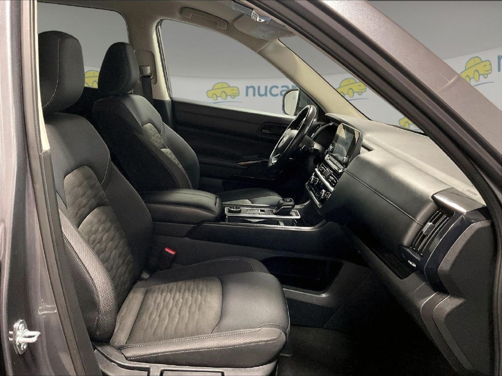 Certified 2025 Nissan Pathfinder SV AWD/4WD image 11