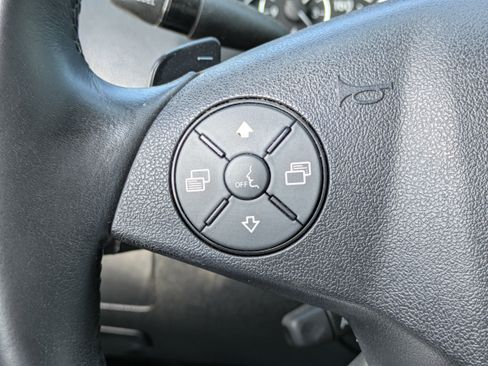 Used 2010 Mercedes-Benz ML 350 2WD image 26