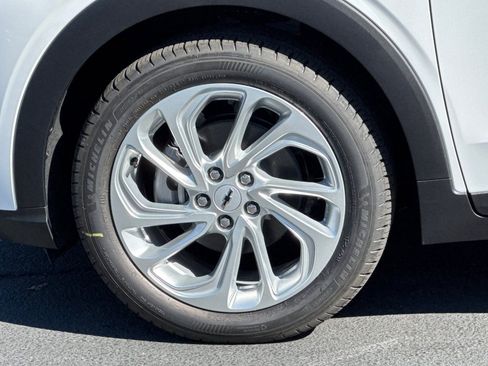 New 2027 Chevrolet Bolt LT image 24