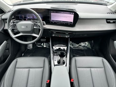 New 2026 Audi Q3 quattro 2.0T AWD/4WD image 3