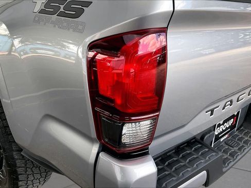 Used 2018 Toyota Tacoma SR w/ SR Convenience Package RWD image 28