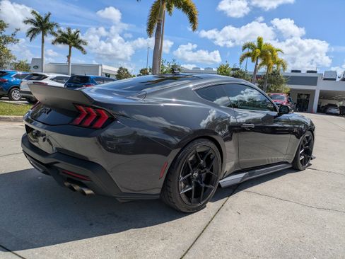Used 2024 Ford Mustang GT Premium w/ GT Performance Package RWD image 4