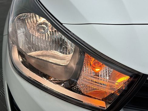 Used 2023 Kia Rio LX image 9