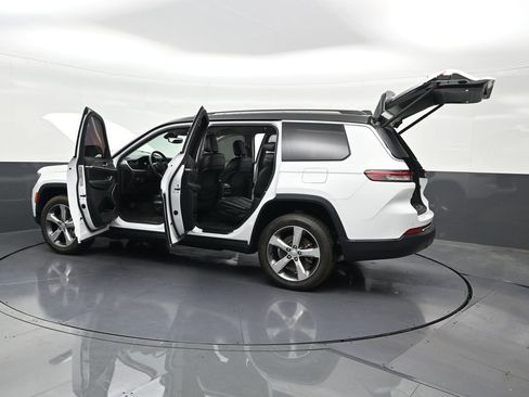 Used 2021 Jeep Grand Cherokee L Limited RWD image 35