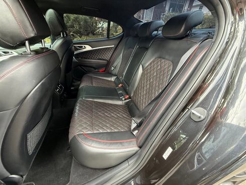 Used 2019 Genesis G70 2.0T Advanced w/ Sport Package image 13