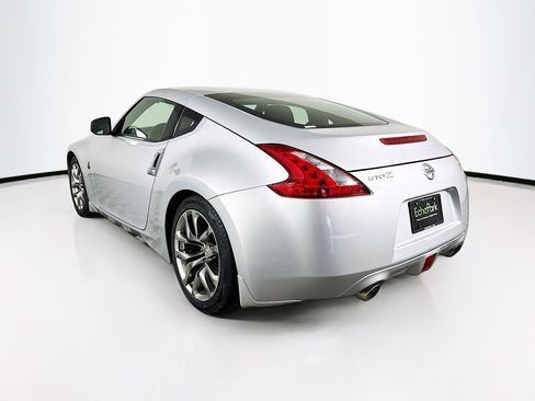 Used 2014 Nissan 370Z Coupe image 5