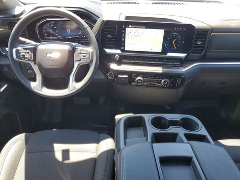 Certified 2025 Chevrolet Silverado 1500 LT AWD/4WD image 24