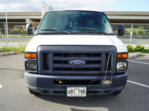 Used 2013 Ford E-150 and Econoline 150 RWD image 4