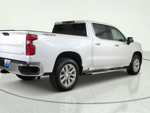 Used 2022 Chevrolet Silverado 1500 LTZ w/ LTZ Convenience Package II AWD/4WD image 2
