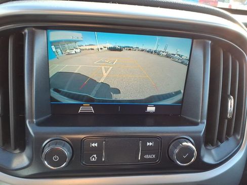 Used 2022 Chevrolet Colorado LT w/ LT Convenience Package image 16