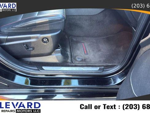 Used 2017 Dodge Durango R/T w/ Technology Group image 46