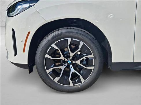Used 2026 BMW X3 xDrive30 w/ Convenience Package image 19