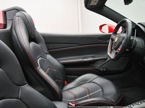 Used 2019 Ferrari 488 Spider Rosso Corsa image 52