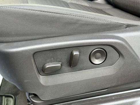 Certified 2026 Chevrolet Silverado 1500 LT AWD/4WD image 18