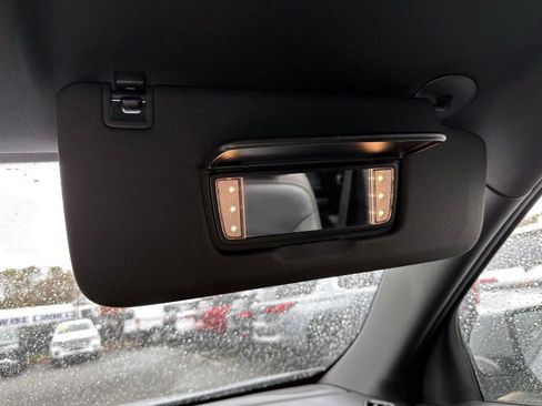 Used 2023 Chevrolet Traverse RS AWD/4WD image 29