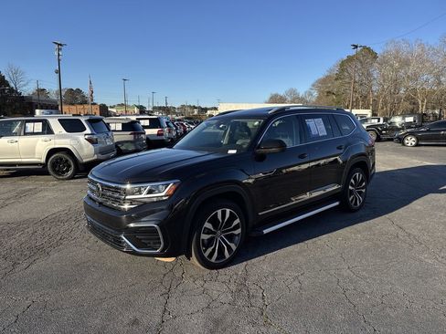 Used 2022 Volkswagen Atlas SEL Premium image 3