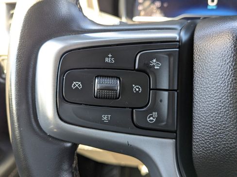 Used 2023 Chevrolet Suburban Premier image 26