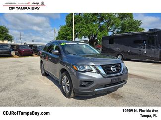 Used 2020 Nissan Pathfinder S video 1
