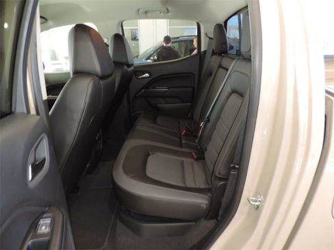 Certified 2022 GMC Canyon AT4 w/ Trailering Package image 14