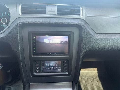 Used 2013 Ford Mustang GT RWD image 13
