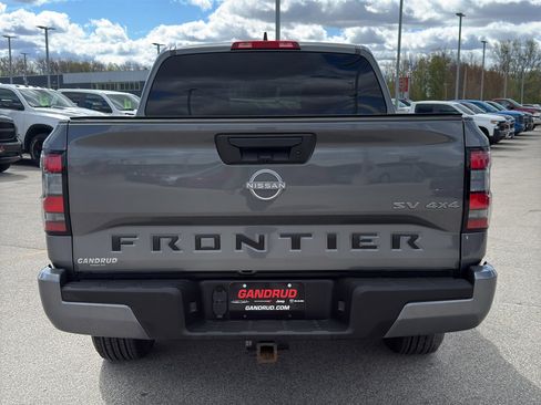 Used 2023 Nissan Frontier SV w/ Tow Package AWD/4WD image 7