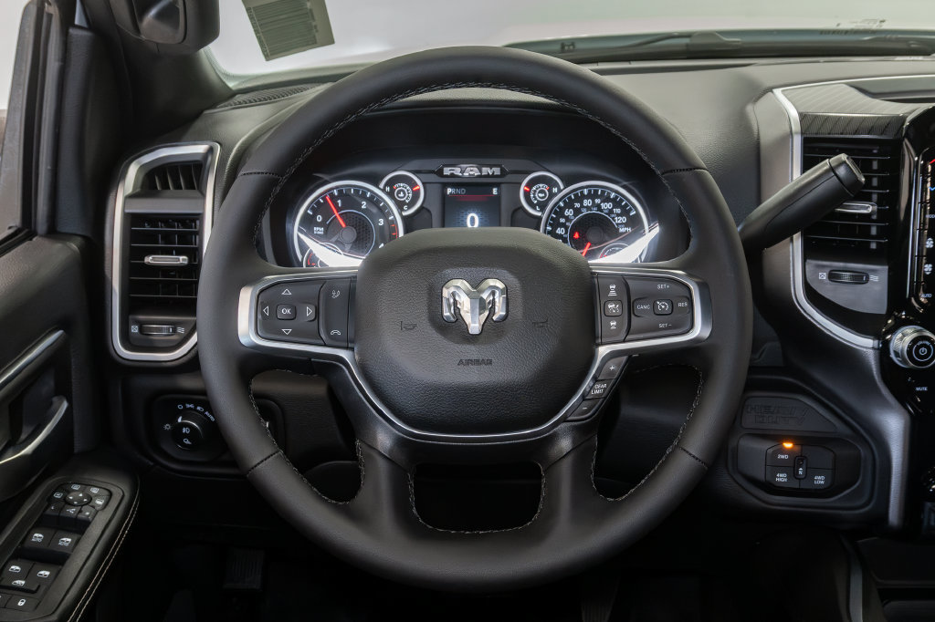 New 2027 RAM 3500 Big Horn AWD/4WD image 14