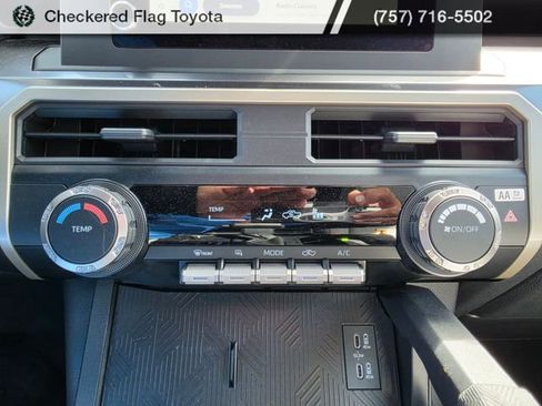 Used 2025 Toyota Tacoma SR5 image 18