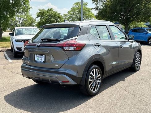 Used 2023 Nissan Kicks SV FWD image 2