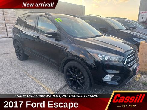 Used 2017 Ford Escape Titanium FWD image 1