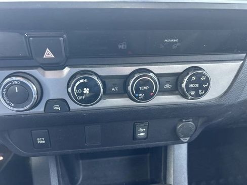 Used 2018 Toyota Tacoma SR w/ SR Convenience Package image 14