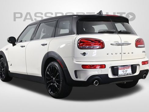 Used 2022 MINI Cooper Clubman S w/ Driver Assistance Package image 6