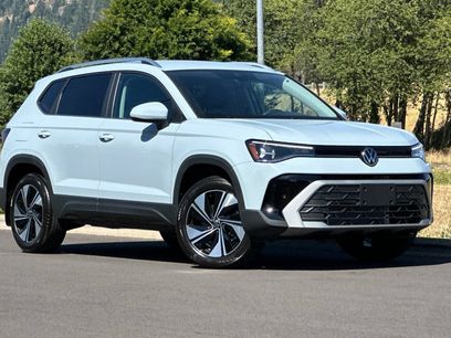New 2026 Volkswagen Taos SE