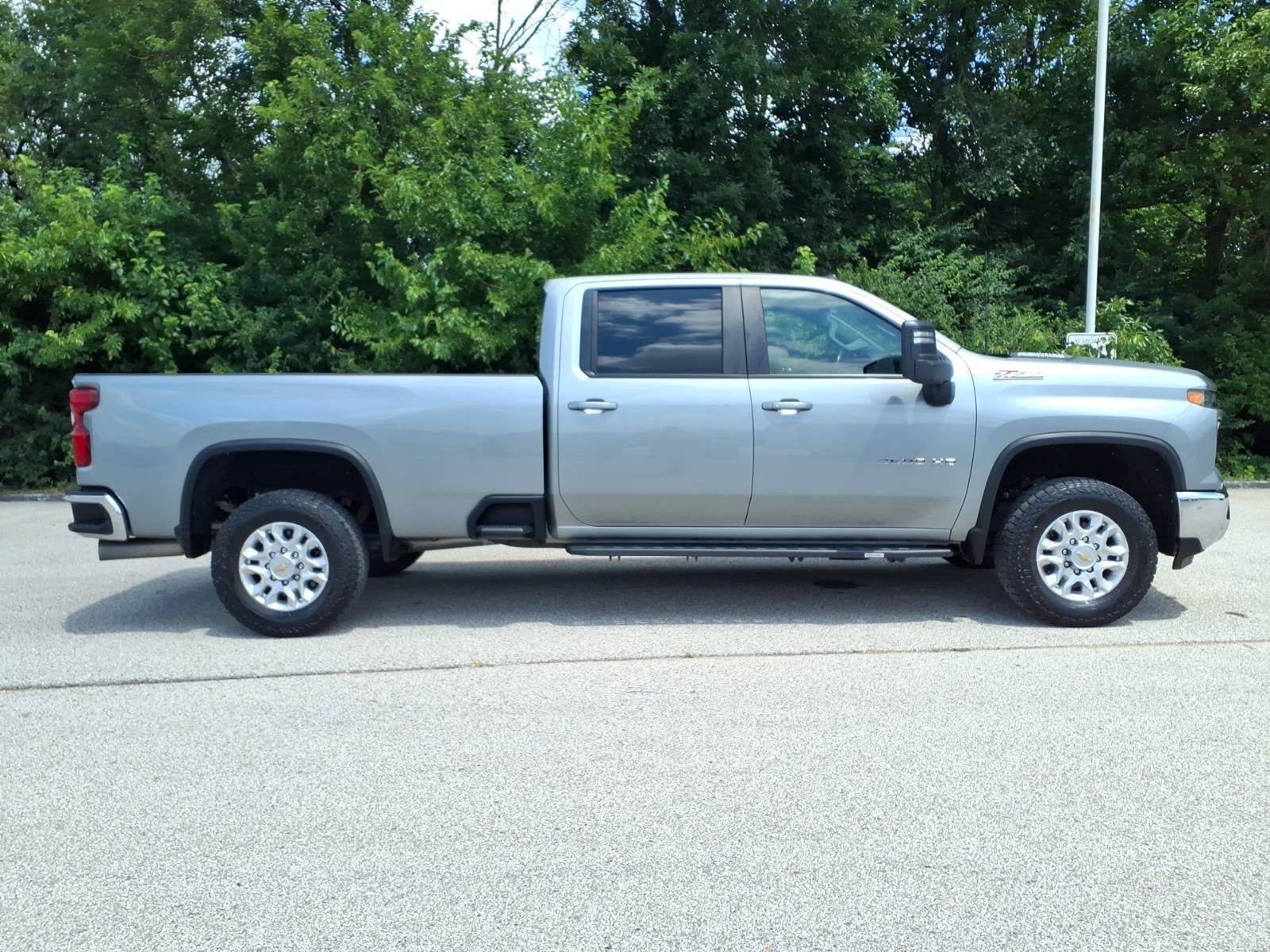 Used 2024 Chevrolet Silverado 3500 LT w/ Convenience Package AWD/4WD image 26