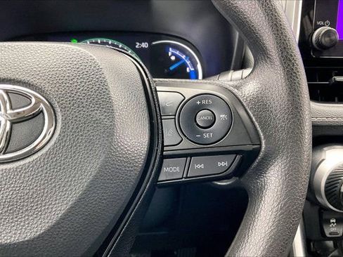 Used 2024 Toyota RAV4 XLE image 22